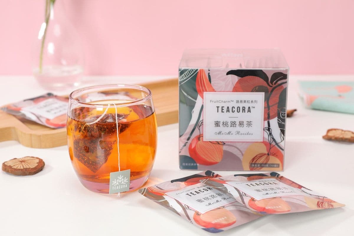 Steeping a cup of fresh black tea